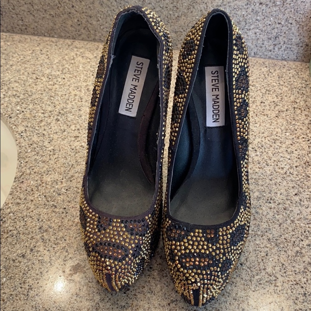 Steve Madden leopard rhinestone shoes